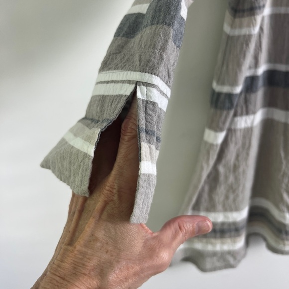 NWOT Habitat Small Shades Of Taupe Cotton Artsy Bohemian Relaxed Fit Tunic Top - Picture 6 of 10